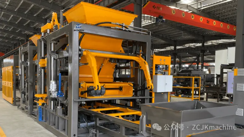 Macchine per la produzione di blocchi servoassistite: riduci i costi dell'elettricità del 30-50% con una tecnologia ad alta efficienza energetica